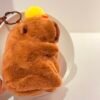 Llavero capybara pollito