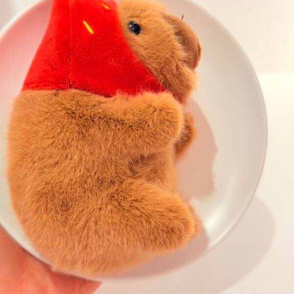 Llavero capybara fresa