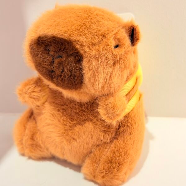 Llavero capybara fruta
