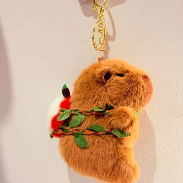 Llavero capybara manzana