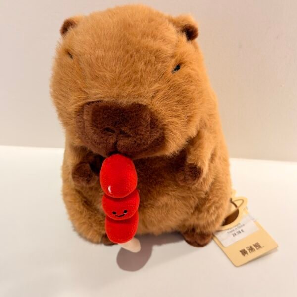 Peluche de capybara con tanghulu