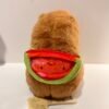 Peluche de capybara sandía