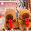 Peluche de capybara con tanghulu