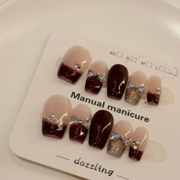 Uñas postizas