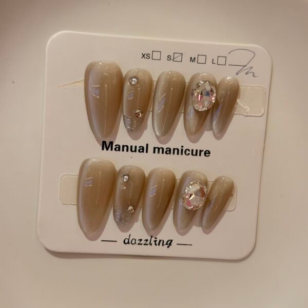 Uñas postizas