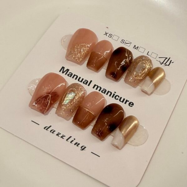 Uñas postizas