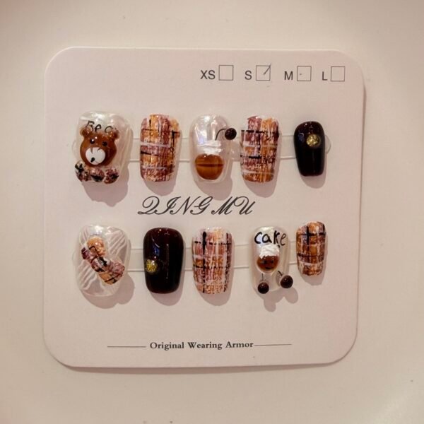 Uñas postizas