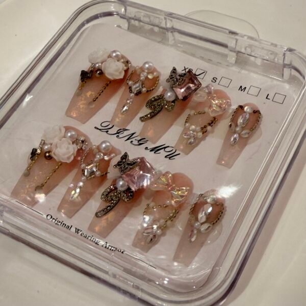 Uñas postizas