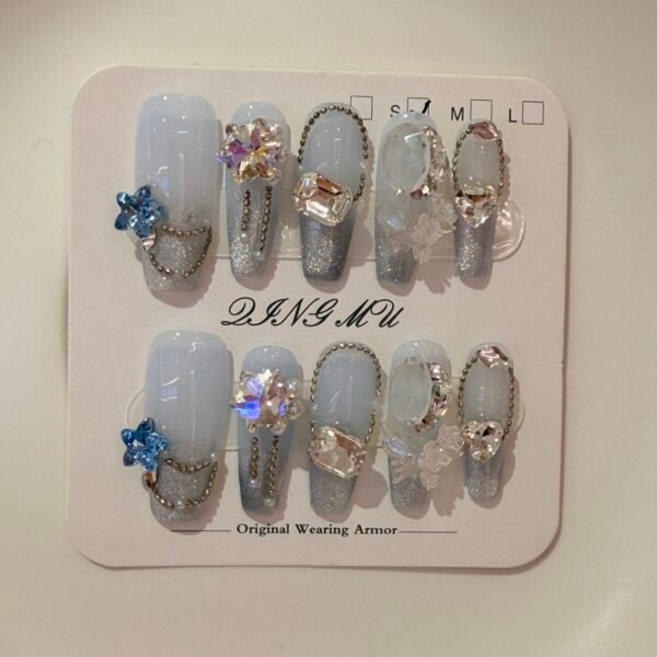 Uñas postizas