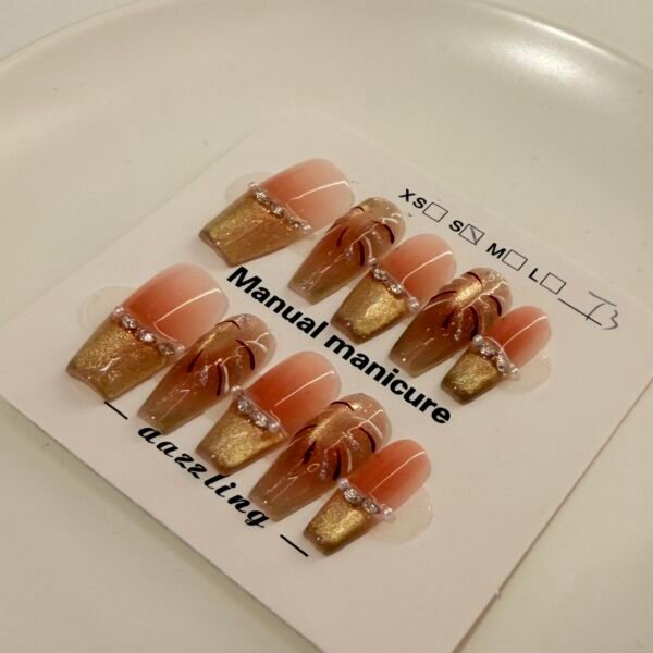 Uñas postizas