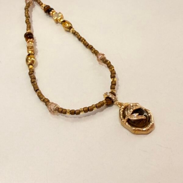 Collar