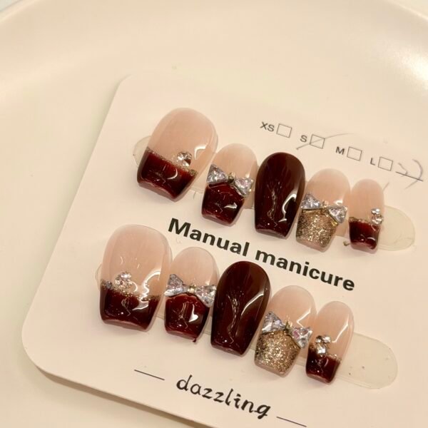 Uñas postizas