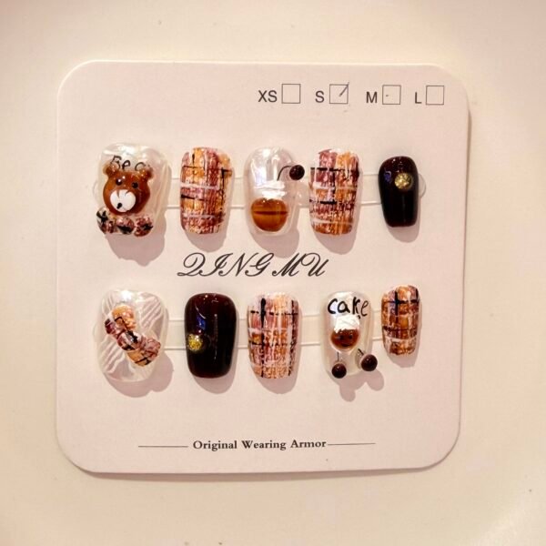 Uñas postizas