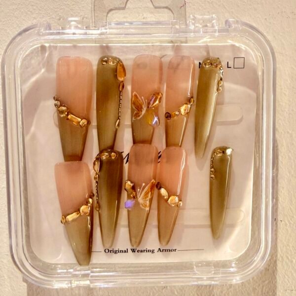 Uñas postizas