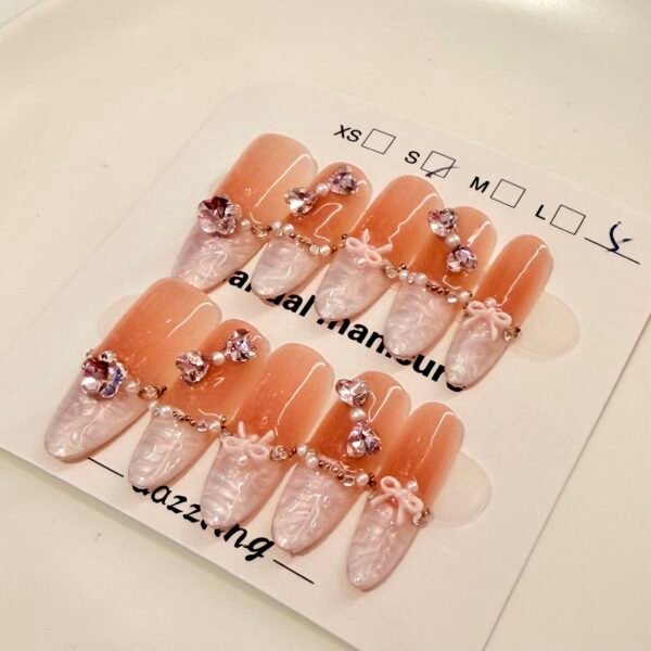 Uñas postizas