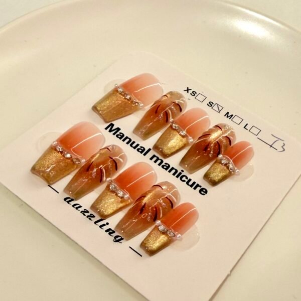 Uñas postizas