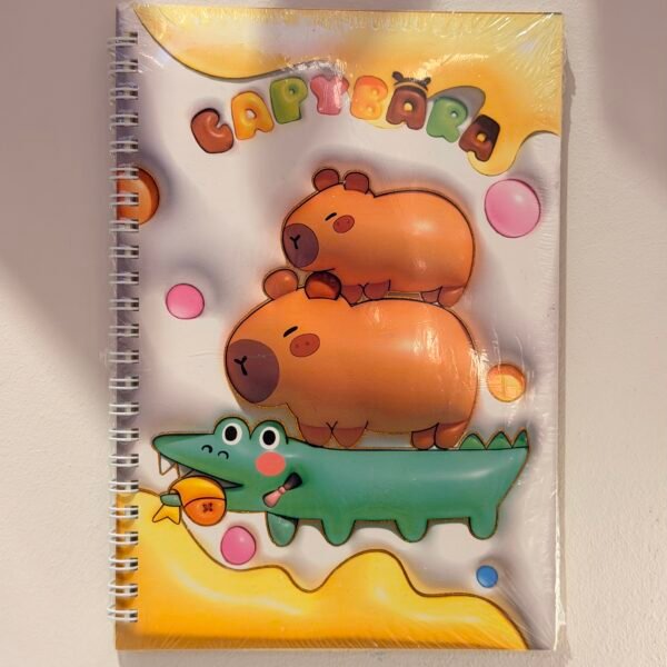 Libreta de capybara con líneas
