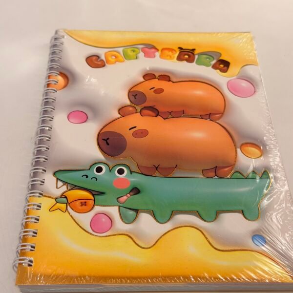 Libreta de capybara con líneas