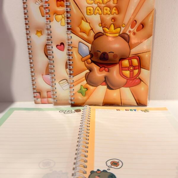 Libreta de capybara con líneas